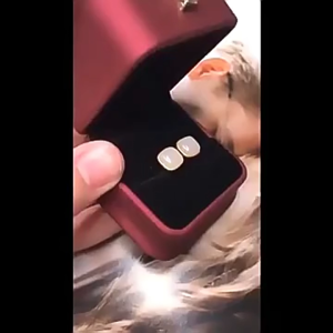 Original 916 gold natural Hotan Jade square jasper earrings