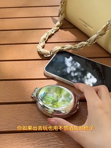 DM002 Sisir Cermin Lipat / Sisir Rambut Lipat Kaca Karakter Imut / Sisir Lipat Portable / Sisir 2IN1 / Comb 2In1 Tas Diamond Bagmaker