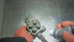 Mesin Sandblast Motor Body Blasting Cabinet Sand Blasting Cabinet Machine Sandblasting Mesin Sand Blast 喷砂机