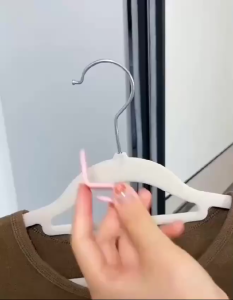 Pengait Sambungan Hanger Gantungan Baju Pakaian Hook Kait Konektor Lemari Baju