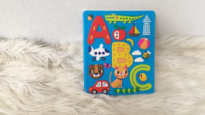 Buku ABC dengan Sentuhan Silicone untuk Anak