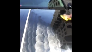 Semprotan Semir Body Mobil 500ml / Dilengkapi Dengan Nozzle Pencerah Dan Penghalus / Tahan Air Dan Anti-Fouling / Satu Botol Bisa Dipakai 5 Tahun