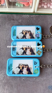 Ganci Polaroid Custom Foto - Cetak Foto Jadi Gantungan Kunci Unik Aesthetic