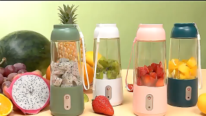 Amark e.Kitchen Cordless USB-Rechargeable Mini Smoothie Blender 300ml