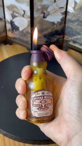 HCM Bật Lửa Xài Gas Hình Chai Rượu Chivas - Whiskey - Vang Chai Độc Lạ Các Kiểu
