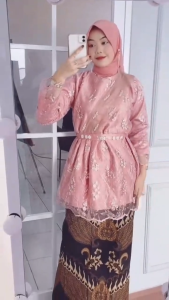 Promo Cuci Gudang Bisa COD: Batik Couple Kebaya & Kebaya Wisuda Termurah