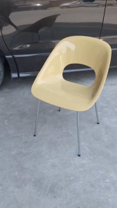 เก้าอี้สไตล์นอร์ดิก ดีไซน์ ประณีต แข็งแรง ที่นั้งกว้าง พลาสติกPC รองรับน้ำหนักถึง 150 โล YSB