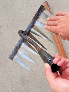 Alat Berkebun Sayuran TamanBerkebun Besi Cangkul / Cangkul Berongga Keras Semua Baja 5/7 Tines