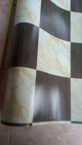 Karpet Lantai/Meja Plastik/Vinyl Lebar 122cm x Panjang per 100cm - motif catur