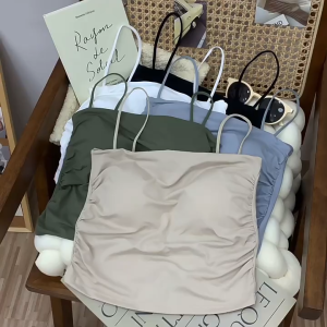 ผ้าไหมน้ำแข็ง มีฟองน้ำในตัว ฟรีไซส์ นุ่ม บาง ระบายอากาศดี ผ้านิ่ม ระบายอากาศ ผู้หญิงE60