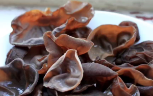 เห็ดหูหนู เห็ดหูหนูดำไทย  ขนาด 1 กิโลกรัม เนื้อหวานธรรมชาติ