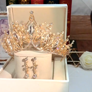 Exquisite Rhinestone Crown & Wedding Tiara: Perfect Birthday, Prom & Party Queen Decor