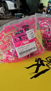 ยางหุ้มเพลา SKR ยางหุ้มเพลาขับนอก-ใน MITSUBISHHI LANCER EX07 ยี่ห้อSKR รหัส:นอก-SMTCVK-006(44029) /ใน-SMTCVK-007(44028) ตัวเลือก(1เซ็ท4ชิ้น/1ข้าง/1คู่)