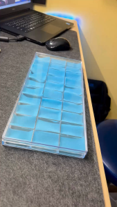 กล่อง30ช่อง กล่องพระ กล่องใส่ของสะสม กล่องเหรียญ กล่องสะสม กล่องแบ่งช่อง 15 x 34 cm (30ช่อง)