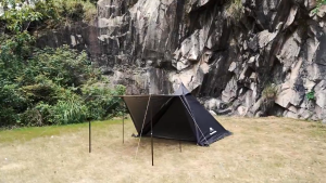 Mountainhiker Outdoor Camping 3-4Ppl Anti-UV Waterproof Double Layer Black Tower Vinyl Canopy Tent