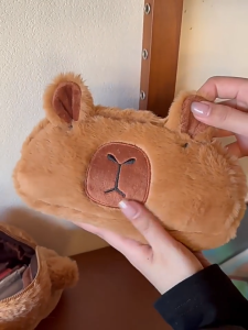 Kotak Pensil Capybara Lucu Tempat Pensil Anak Sekolah Japanese Plush Pencil Case Cute Large Capacity Student Stationery