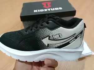 Sepatu Sekolah Anak Laki-laki & Perempuan: Pilihan Terbaik untuk Usia PAUD, TK, SD, SMP, SMA