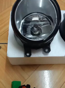 ไฟสปอร์ตไลท์ไฟตัดหมอกไฟแต่งหน้ารถTOYOTA INNOVA 2011 ไฟหน้าอินโนวา 2011 - Lazada