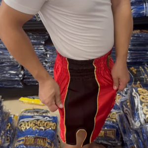 กางเกงกีฬามวยไทย เนื้อผ้าดี สวมใส่สบาย ระบายอากาศได้ดี เหมาะทั้งหญิง/ชาย ของใหม่ พร้อมส่ง