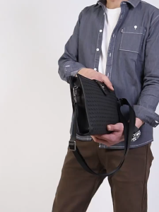 [Da thật] Clutch cầm tay nam kết hợp túi đeo chéo da bò thật TD136LD (Đen da đan) - 100% da thật BH 3 năm