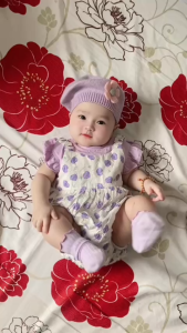 Mũ Nồi Đan Len Đính Hoa Dễ Thương Cho Bé Gái