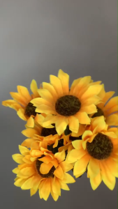 ช่อดอกทานตะวัน TS-10403 ดอกทานตะวัน ดอกไม้ตกแต่งบ้าน ดอกไม้ประดิษฐ์ ดอกไม้ปลอม ตกแต่งบ้านสไตมินิมอล พร๊อพถ่ายรูป