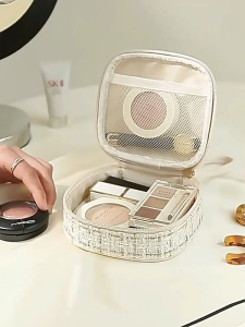 New Pouch Kosmetik Multifungsi dengan Tali Pegangan Gaya Wanita Fashion Korea TK11