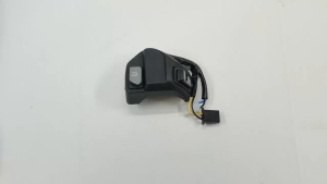 Holder Kanan (R/H) Aerox 155 (KNZ) Saklar Holder Kanan Tombol Lampu Utama + Stater Yamaha Aerox 155