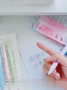 MI-A100 Pulpen ST Cepat Kering 0.5MM Pulpen Mekanik Cetekan Pena Netral / Retractable Pen Student