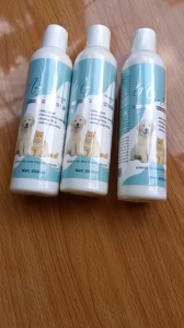 Sữa tắm cho chó mèo M7 Zoo Care hương nước hoa Pháp chai 200ml - Medipet