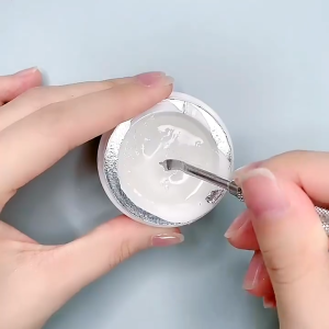 กาวติดเล็บปลอม กาวติดเล็บ PVC อย่างดี แน่น ทนนาน กาว กาวติดเล็บปลอม กาวติดเล็บปลอมอย่างดี กาวติดเล็บเจล 12ML