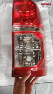 ไฟท้าย โตโยต้า วีโก้แชมป์ 2011-2014 ยี่ห้อ Diamond ข้างซ้าย