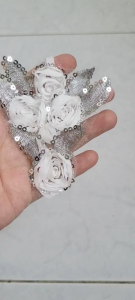 Hình kim sa may lên áo trang trí