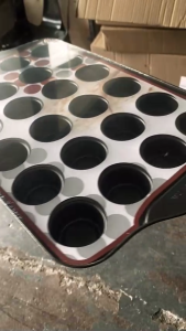 Muffin cupcake pan (cupcakes brownies muffins and small desserts)