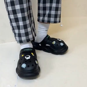 รองเท้าผ้าใบผู้ชายและผู้หญิงรองเท้าแตะพื้นหนารองเท้าชายหาดพื้นนุ่มสบาย ๆ