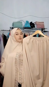 Mukena Qairina 2in1 Katun Import: Mukena Berkualitas Tinggi untuk Semua Usia