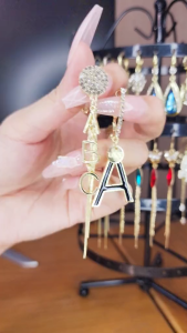 Bông tai bất đối xứng to bản chữ ABC xu hướng mới trang nhã - bông tai nữ ngầu IG627 khuyên tai dài phụ kiện trang sức bong tai nữ đơn giản khuyen tai nữ đẹp bông tai nữ sang trọng trang sức nữ  BSTKTB - [NaLa Shop]