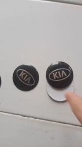 logo ốp mâm  lazang xe ô tô chất liệu nhôm mạ carbon  logo nổi sáng bóng không tì vết  [  kia ]