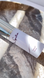 Dr.Spiller Retinol+Serum 30 ml. เรตินอล+เซรั่ม ชะลอการเกิดและลดเลือนริ้วรอยผิวหย่อนคล้อยให้ดูอ่อนเยาว์ [ Exp.June 2026 ]