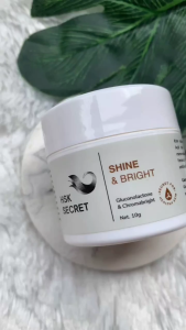 HSK Secret Shine And Bright - Mencerahkan Kulit Kusam Flek hitam & Mencegah Hiperpigmentasi dengan Tranexamic Acid Niacinamide & Allantoin