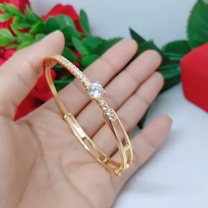Gelang Tangan Bangle Wanita Titanium Xuping Perhiasan Aksesoris Fashion Lapis Emas Anti Karat R7-1B