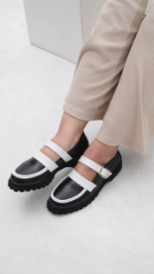 Sepatu Docmart Wanita Hitam (Gratis Gelang) Loafers Elegan Kekinian Formal Kuliah Kerja BTS 129