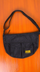 Tas Selempang Casual Poliester Hitam Elegan QPRH02 untuk Pria dan Wanita