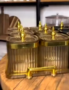 PONYHOME 6pcs Luxury Container Set With Diamond Lid Air Tight Food Storage Fully Sealed Food Container Bekas Plastic Kuih Raya Luxury with Metal Tray