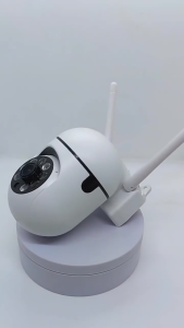 CCTV outdoor camera 4MP HD cctv camera connect cellphone wifi cctv Wireless Indoor Auto Tracking 360° rotation bulb cctv camera no need internet ip cameras