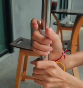 ไม้ถูพื้น ถังปั่น Spin Mop รุ่น Flat Spin สำหรับการม้างกระชับ คุณภาพที่ 1 ปี ใช้งานเสริมสร้างกลในบ้าน เพื่อใช้ทุกเบี้ย ไม่ต้องเสียย่น และเป็นมิตร