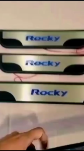 SILL PLATE/SILLPLATE SAMPING LAMPU/SIDE SCUFF PLATE LED DAIHATSU ROCKY