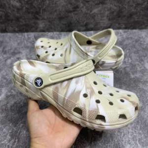 รองเท้าหัวโต Crocs ผู้หญิง นิ่มเบาใส่สบาย งานดีสำรับผู้หญอง