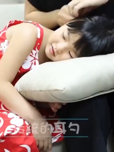 Greenbell 360 degree soft spiral earpick 2-in-1 Earpick crawl Soft head rotary dual-use