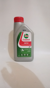 OLI SAMPING CASTROL 2T 700ML LOW SMOKE ORIGINAL